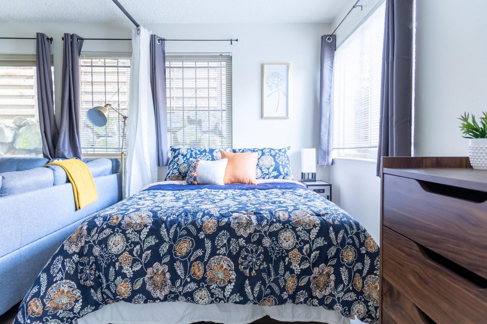 King Bed + Studio! Free Parking, Patio, Wfh Space! Seattle Zewnętrze zdjęcie