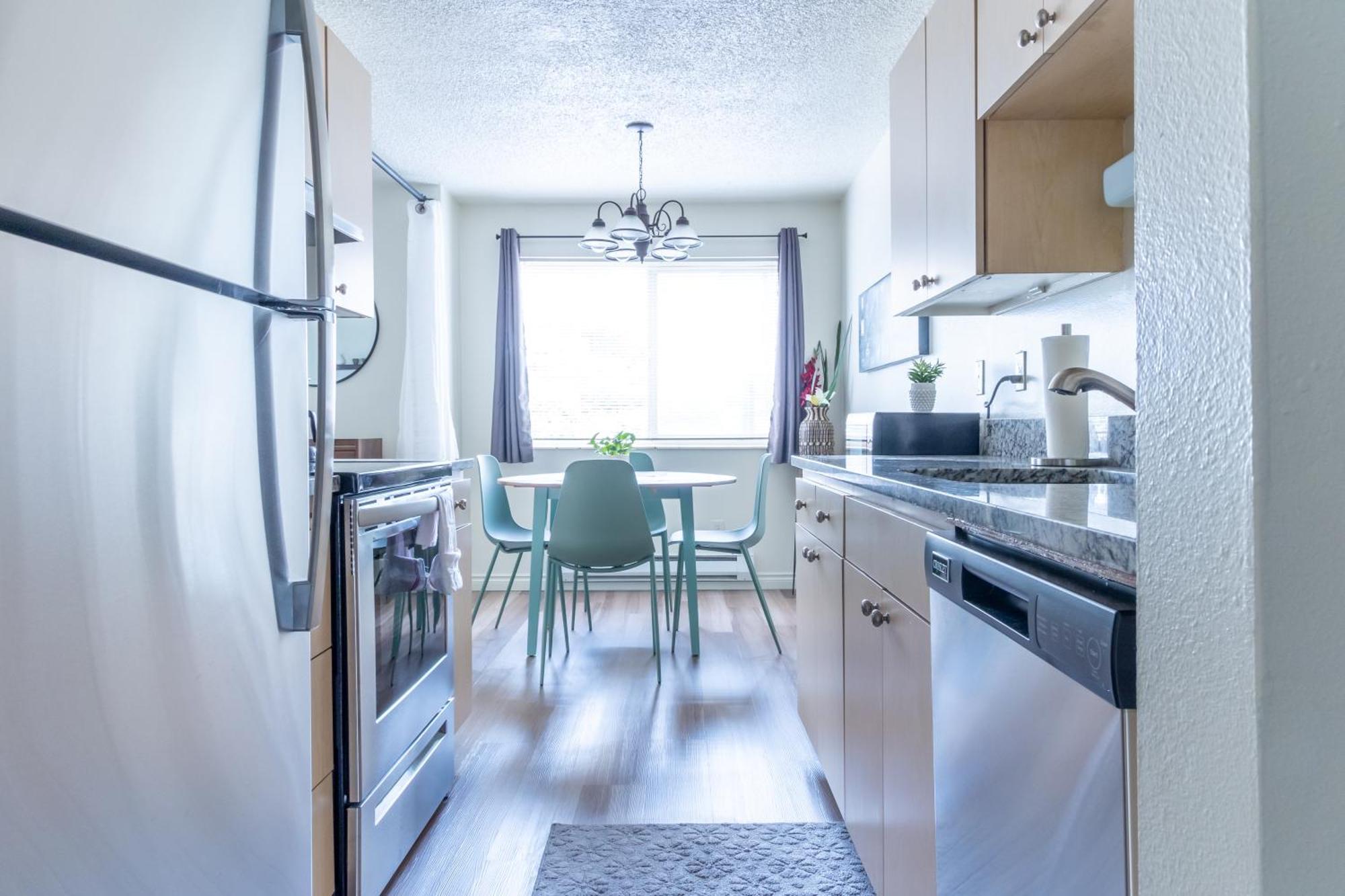 King Bed + Studio! Free Parking, Patio, Wfh Space! Seattle Zewnętrze zdjęcie